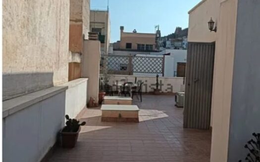 Chalet adosado en venta en calle Punta del Castillo, 20