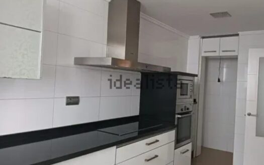 Chalet adosado en venta en calle Punta del Castillo, 20