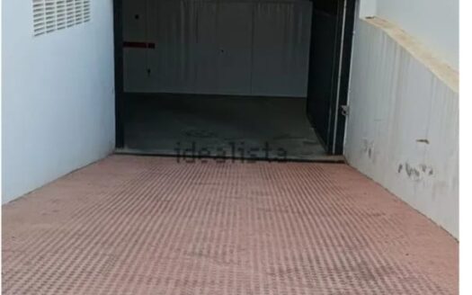 Chalet adosado en venta en calle Punta del Castillo, 20