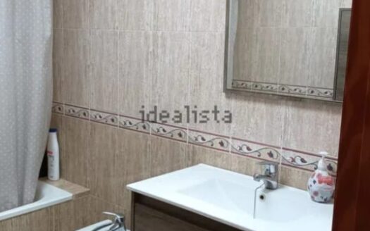 Chalet adosado en venta en calle Punta del Castillo, 20